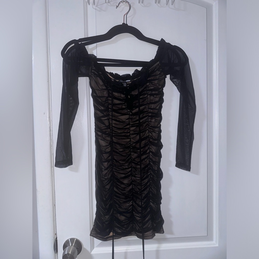 Fashion nova, black with beige